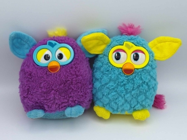 2x Furby Plüschtiere Stofftier 2013 - HASBRO FAMOSA